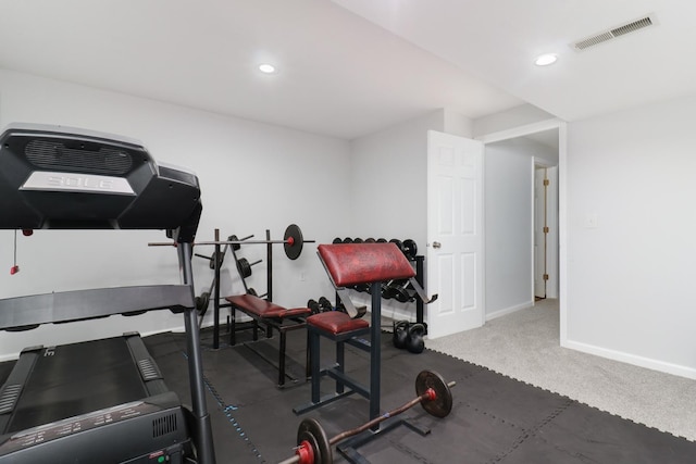 workout room with recessed lighting, baseboards, visible vents, and carpet