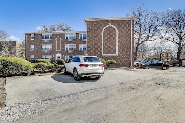 4855 Dobson St Unit 304, Skokie, IL 60077 - view of property with uncovered parking