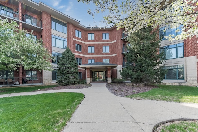 855 E 22nd St Unit 105, Lombard, IL 60148 - view of building exterior