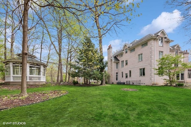 821 Chatfield Rd, New Lenox, IL 60451 - view of grassy yard featuring a gazebo