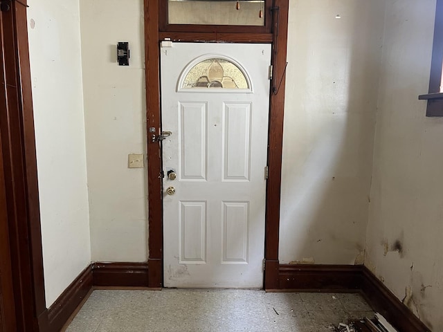 801 S Warren St, Peoria, IL 61605 - view of foyer entrance