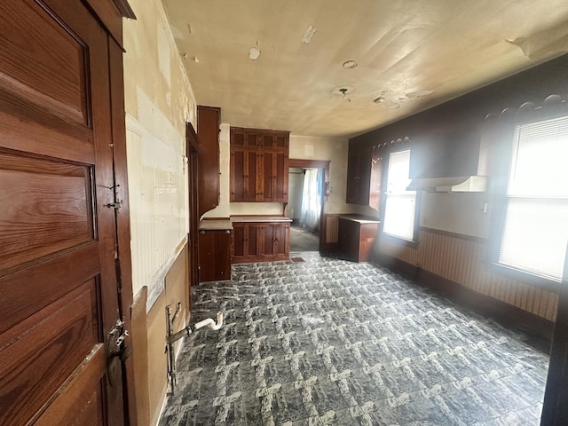 801 S Warren St, Peoria, IL 61605 - unfurnished office featuring a wainscoted wall