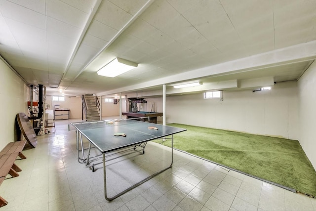 game room with carpet floors