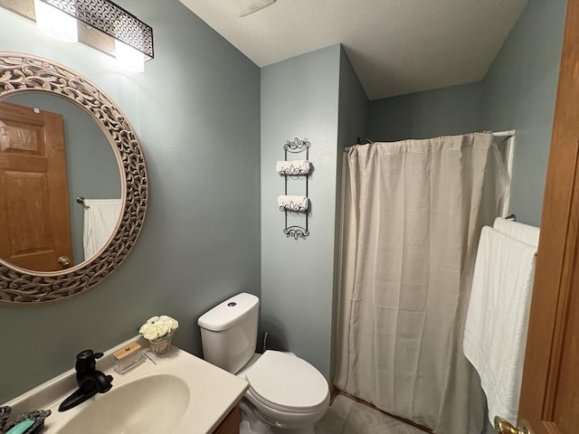 753 Golden Prairie Dr, Davis Junction, IL 61020 - bathroom with vanity and a shower with shower curtain