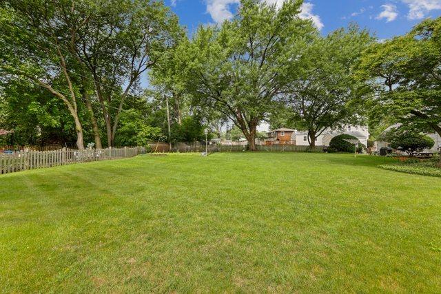 540 N Elizabeth St, Lombard, IL 60148 - photo 2
