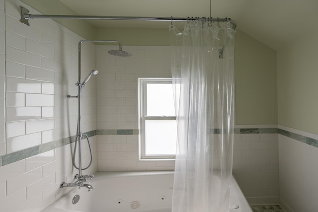 130 N Elm St, Leland, IL 60531 - full bath featuring a combined bath / shower with jetted tub