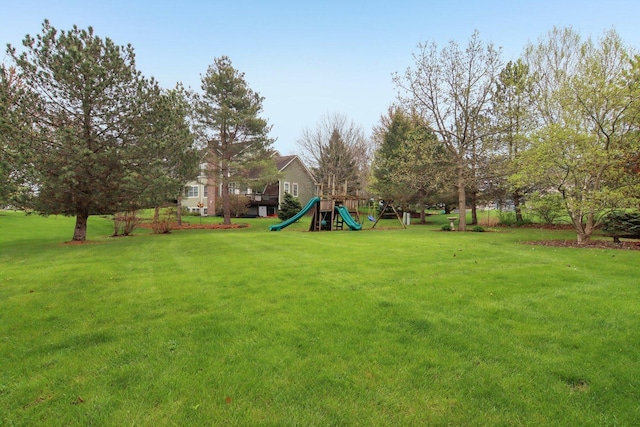 7770 Farrell Dr, Lakewood, IL 60014 - view of grassy yard