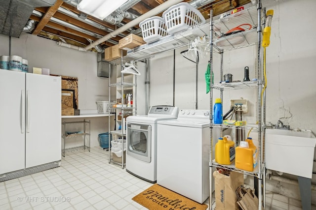 874 W Goodrich Pl, Palatine, IL 60067 - laundry area featuring independent washer and dryer and light floors