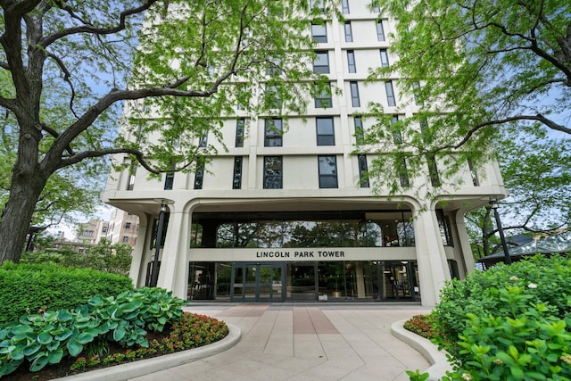 1960 N Lincoln Park W Unit 2402, Chicago, IL 60614 - view of doorway to property