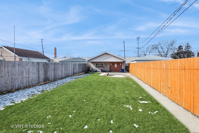 6004 S Kolmar Ave, Chicago, IL 60629 - view of yard with a fenced backyard