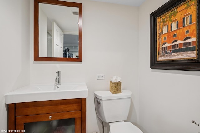2535 N Burling St, Chicago, IL 60614 - bathroom featuring vanity and toilet