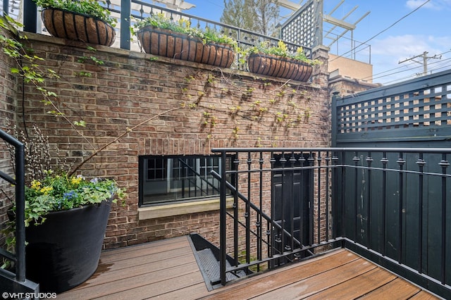 2535 N Burling St, Chicago, IL 60614 - view of wooden terrace