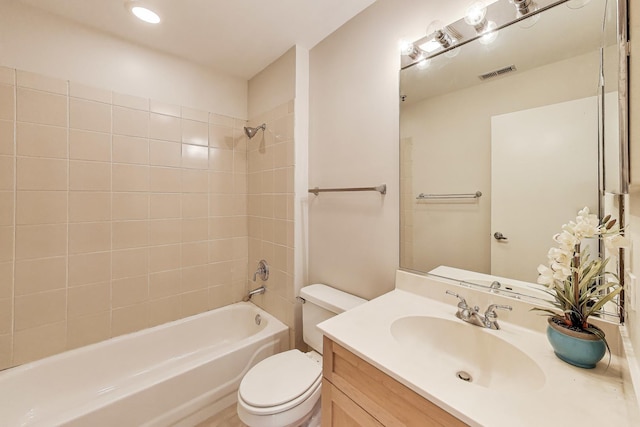 1735 W Diversey Pkwy Unit 206, Chicago, IL 60614 - full bath featuring vanity and tub / shower combination