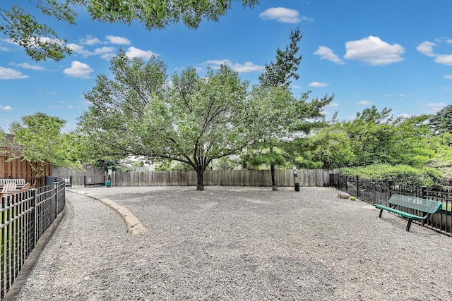1735 W Diversey Pkwy Unit 206, Chicago, IL 60614 - view of yard