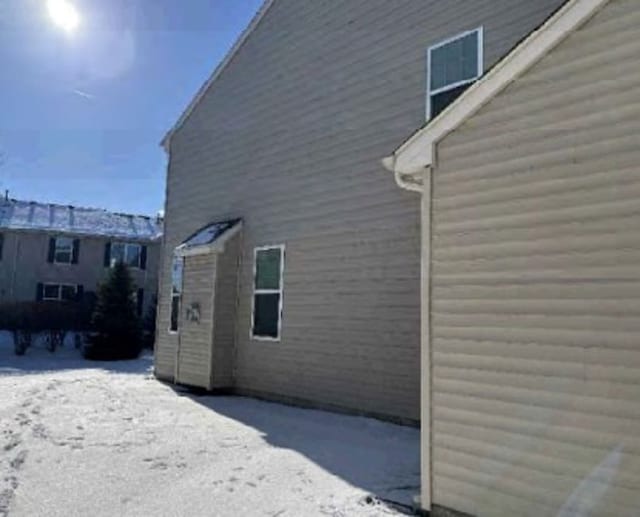 175 Owen St, Matteson, IL 60443 - view of snow covered exterior