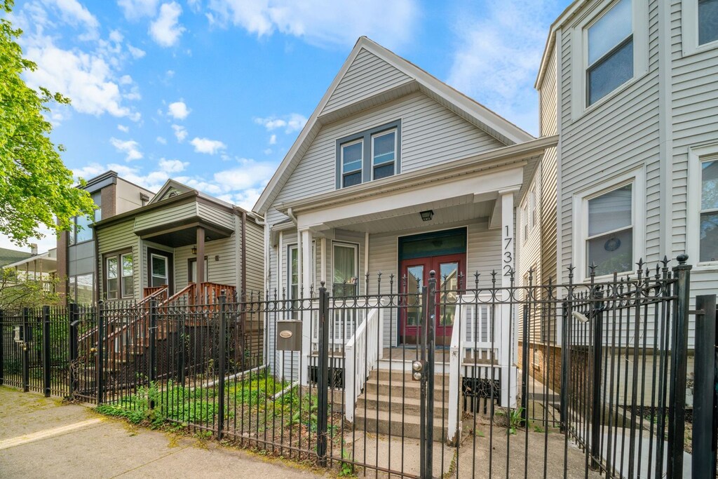 1732 N Albany Ave, Chicago, IL 60647 - photo 1