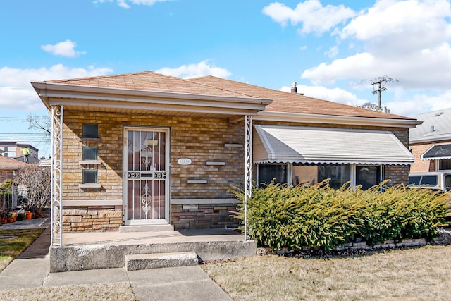 view of front of home with covered porch