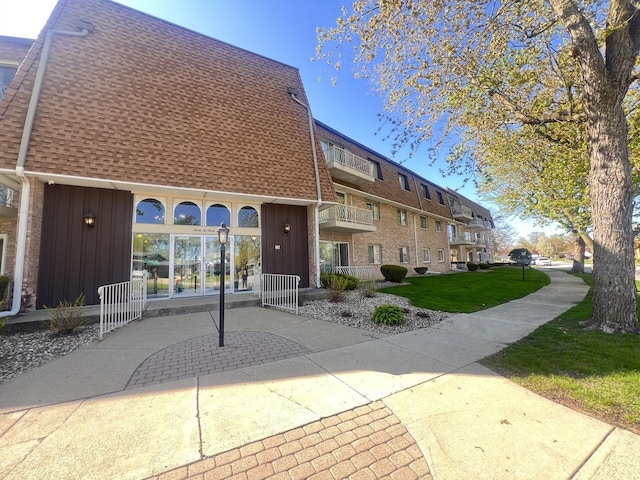3240 N Manor Dr Unit 130, Lansing, IL 60438 - view of building exterior