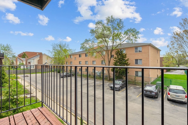 704 Cobblestone Cir Unit D, Glenview, IL 60025 - balcony featuring a residential view