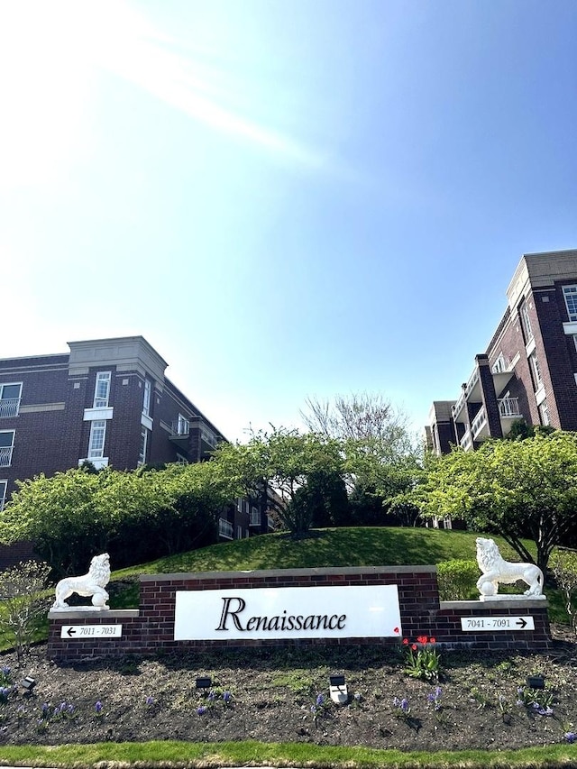 7091 W Touhy Ave Unit 509, Niles, IL 60714 - view of community / neighborhood sign