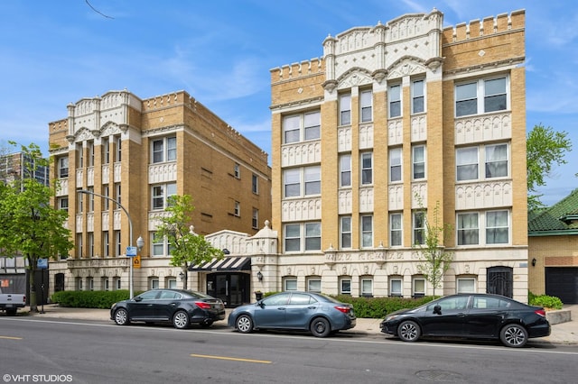 4240 N Clarendon Ave Unit 301S, Chicago, IL 60613 - view of property