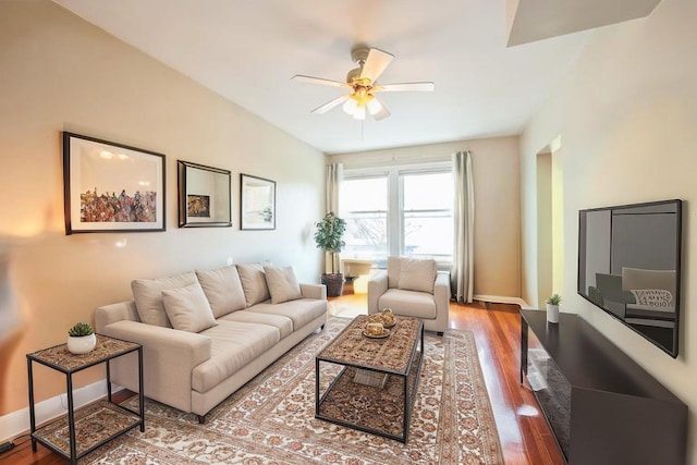 4240 N Clarendon Ave Unit 301S, Chicago, IL 60613 - living area featuring a ceiling fan, wood finished floors, and baseboards
