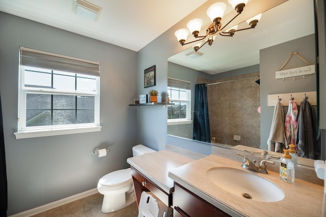 full bath featuring visible vents, a tile shower, tile patterned floors, toilet, and a notable chandelier