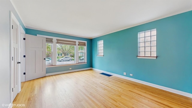 1730 Madison St, Evanston, IL 60202 - empty room featuring wood finished floors and baseboards
