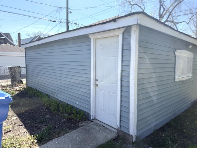 10455 S Forest Ave, Chicago, IL 60628 - view of shed with fence