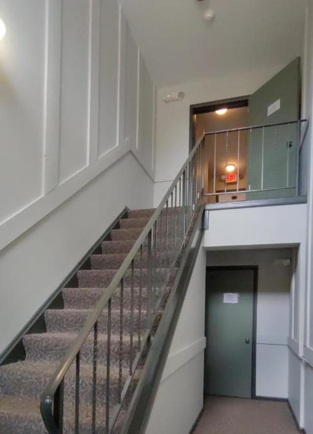 55 W 64th St Unit 202, Westmont, IL 60559 - stairway with carpet floors