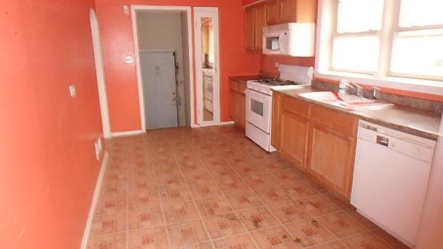 14437 S Dearborn St, Riverdale, IL 60827 - photo 11