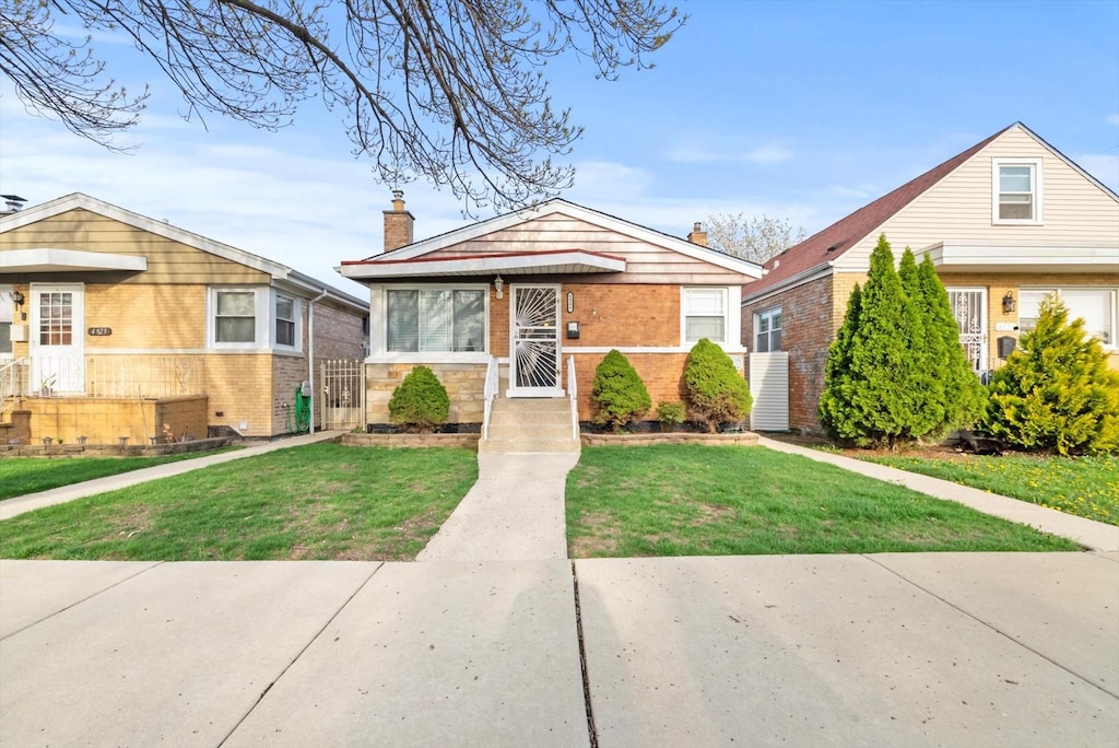 4825 S Kilpatrick Ave, Chicago, IL 60632 - photo 1