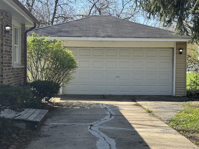 view of detached garage