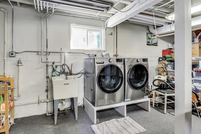360 W Maple St, Lombard, IL 60148 - clothes washing area featuring laundry area and washing machine and dryer