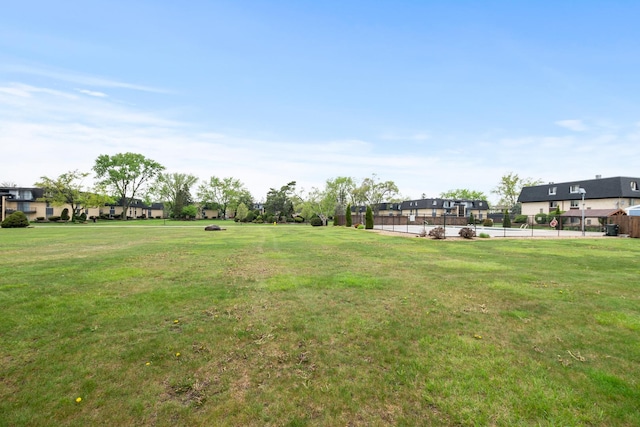 11123 S 84th Ave Unit 2B, Palos Hills, IL 60465 - view of yard with fence