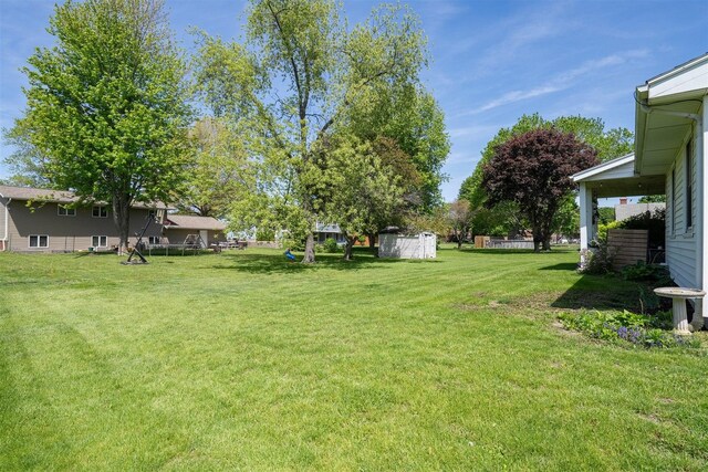 1107 N Bailey Dr, Pontiac, IL 61764 - view of grassy yard