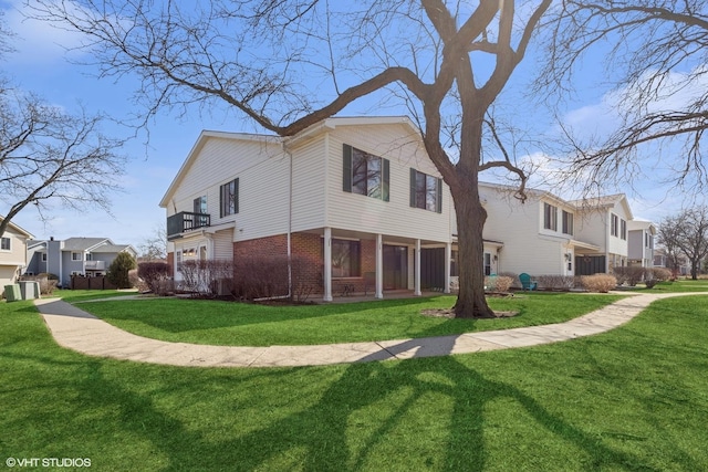 302 Taylor Ct, Vernon Hills, IL 60061 - photo 1