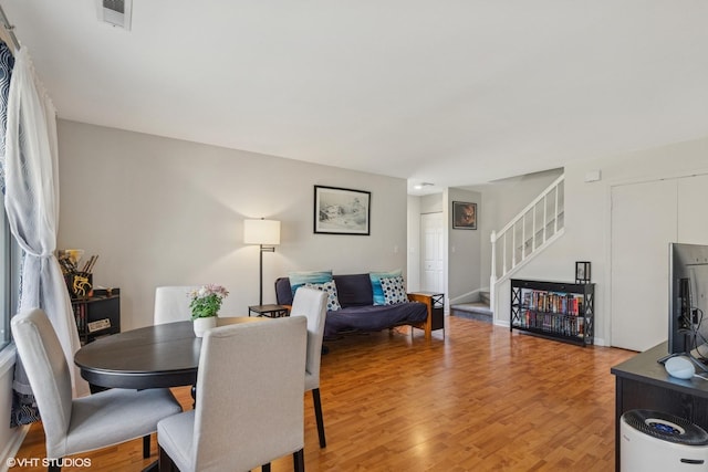 302 Taylor Ct, Vernon Hills, IL 60061 - photo 5