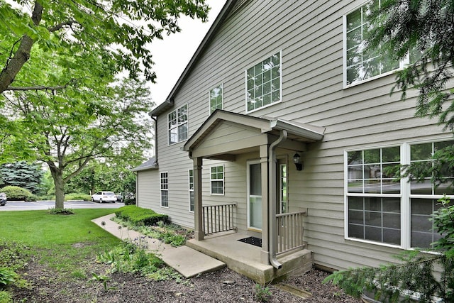 3244 Foxridge Ct, Woodridge, IL 60517 - back of property featuring a yard