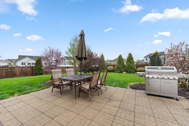 840 Coventry Cir N, Sycamore, IL 60178 - view of patio / terrace featuring a grill, a residential view, outdoor dining area, and a fenced backyard