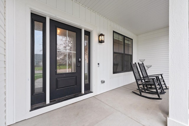 840 Coventry Cir N, Sycamore, IL 60178 - property entrance with a porch
