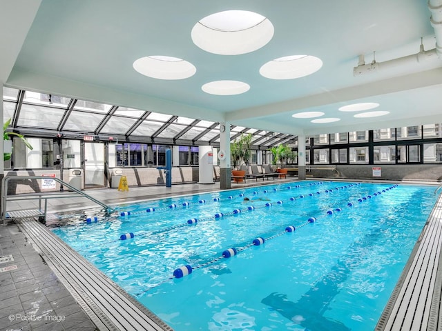 405 N Wabash Ave Unit 2315, Chicago, IL 60611 - view of pool