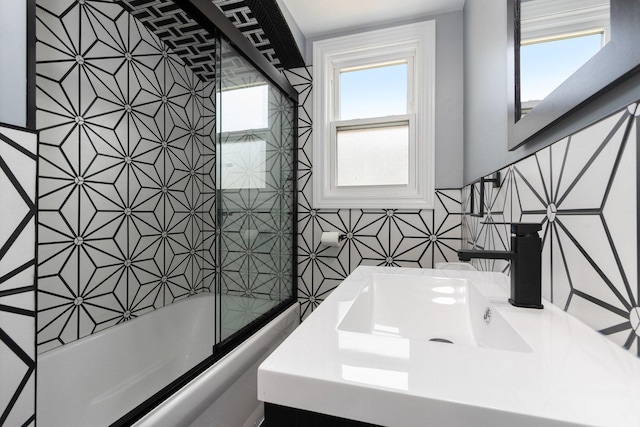 16910 Lincoln St, Hazel Crest, IL 60429 - full bath with tile walls and shower / tub combination