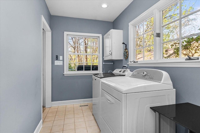 441 Oakland Dr, Highland Park, IL 60035 - washroom with cabinet space, separate washer and dryer, baseboards, plenty of natural light, and recessed lighting