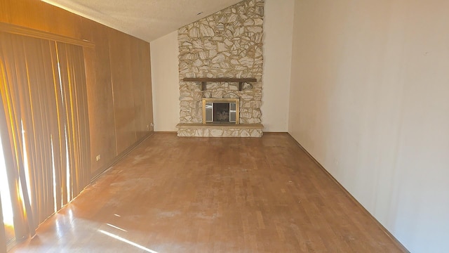 4951 Crest Ct, Country Club Hills, IL 60478 - corridor with visible vents and light wood-style floors