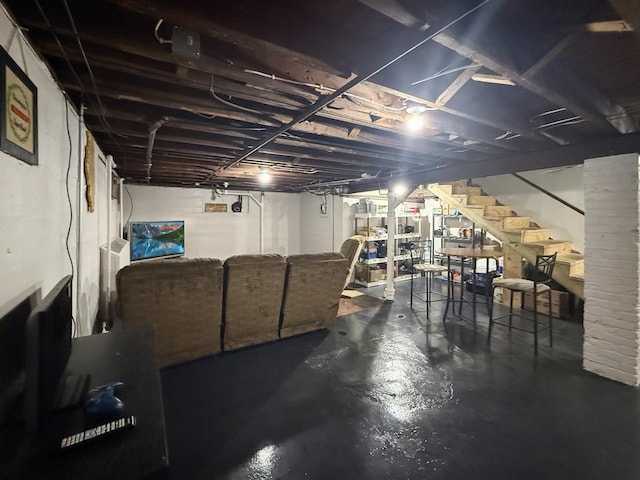1402 W Lincoln Blvd, Freeport, IL 61032 - unfinished basement with stairway