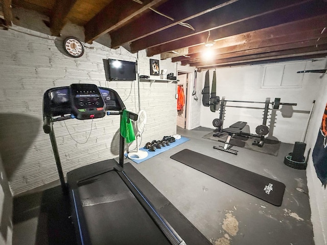 1402 W Lincoln Blvd, Freeport, IL 61032 - view of workout area