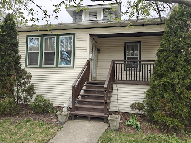 3114 N Long Ave, Chicago, IL 60641 - view of front of property featuring covered porch