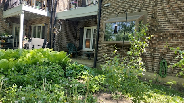 174 Grove Ave Unit B, Des Plaines, IL 60016 - view of patio with a balcony