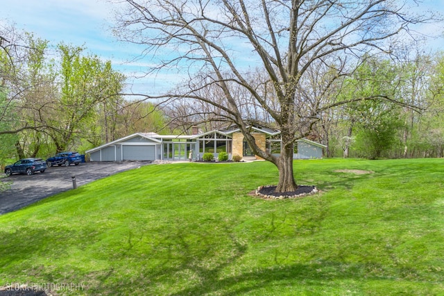 184A River Rd, Lake Barrington, IL 60010 - view of front of house featuring a front yard